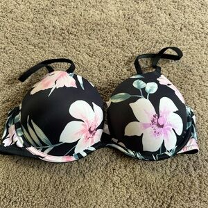 PINK Wear Everywhere Super Push Up Bra